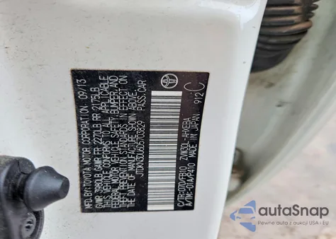 2013 Toyota Prius z USA, uszkodzony, nr VIN JTDKN3DU6D5703829